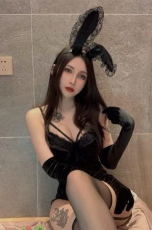 漂亮的继母免费看_成人在线观看免费